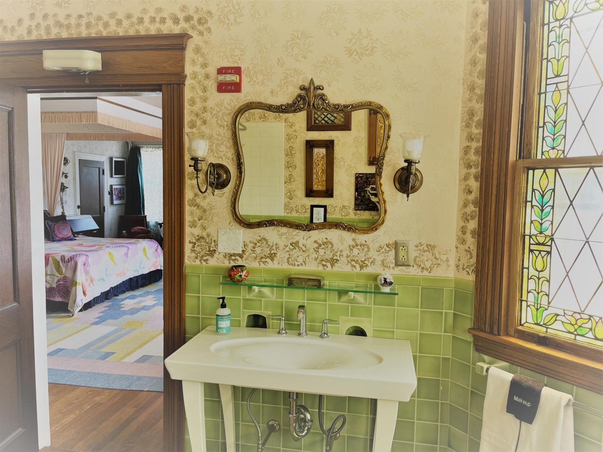 Munroe Inn Boutique Hotel Оберн Экстерьер фото