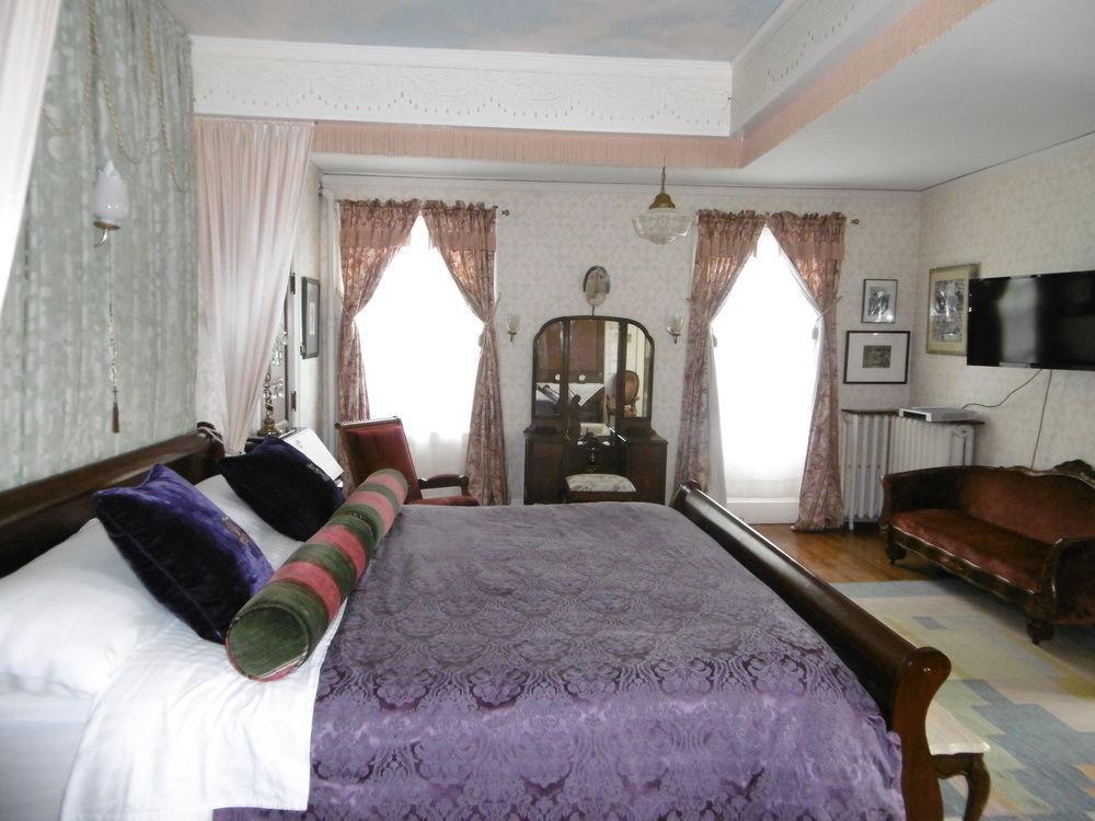 Munroe Inn Boutique Hotel Оберн Экстерьер фото